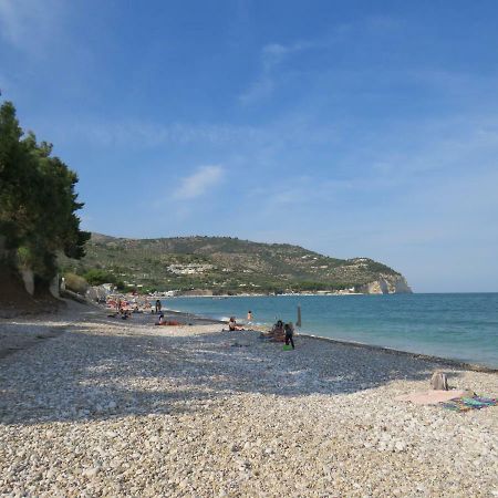 Casa Vacanza Afe A Pochi Passi Dal Mare Mattinata Esterno foto